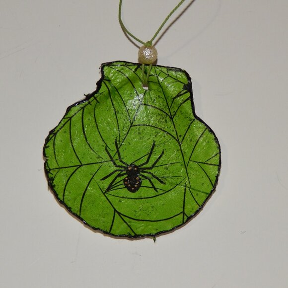 4 Halloween Spider Web Scallop Shell Decoupage Ornaments - PERSONALIZE!!! - Picture 5 of 6